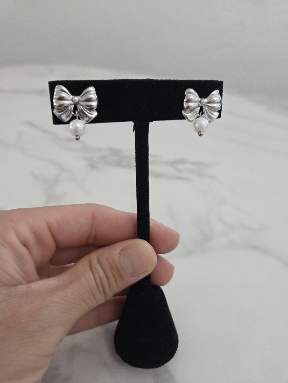 Dainty Silver Bow & Pearl Statement Earrings Elegant Everyday Jewelry - Picture 7 of 11